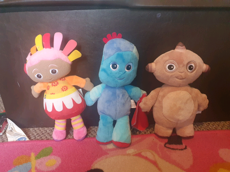 upsy daisy doll smyths